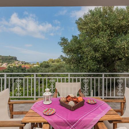 Domus Lukas Apartments Marathiás エクステリア 写真