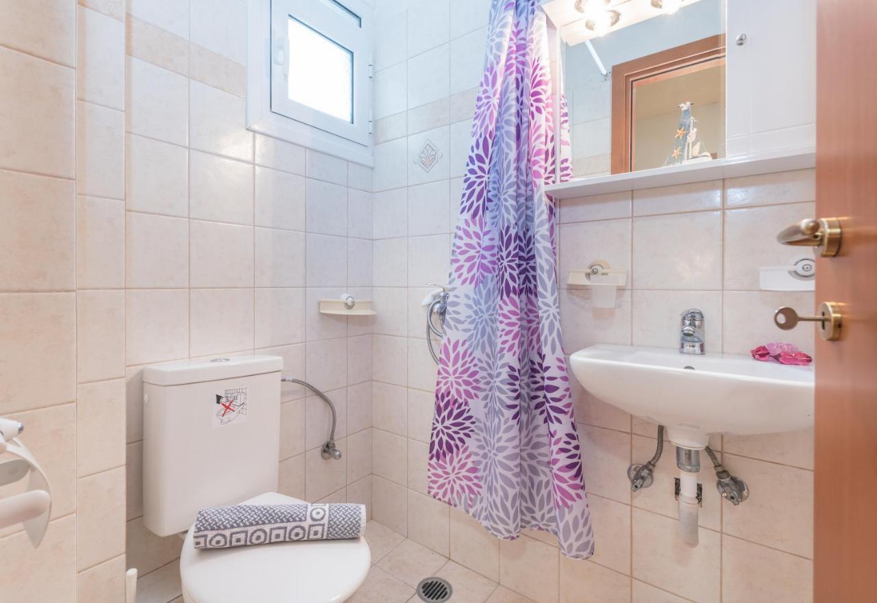Domus Lukas Apartments Marathiás エクステリア 写真