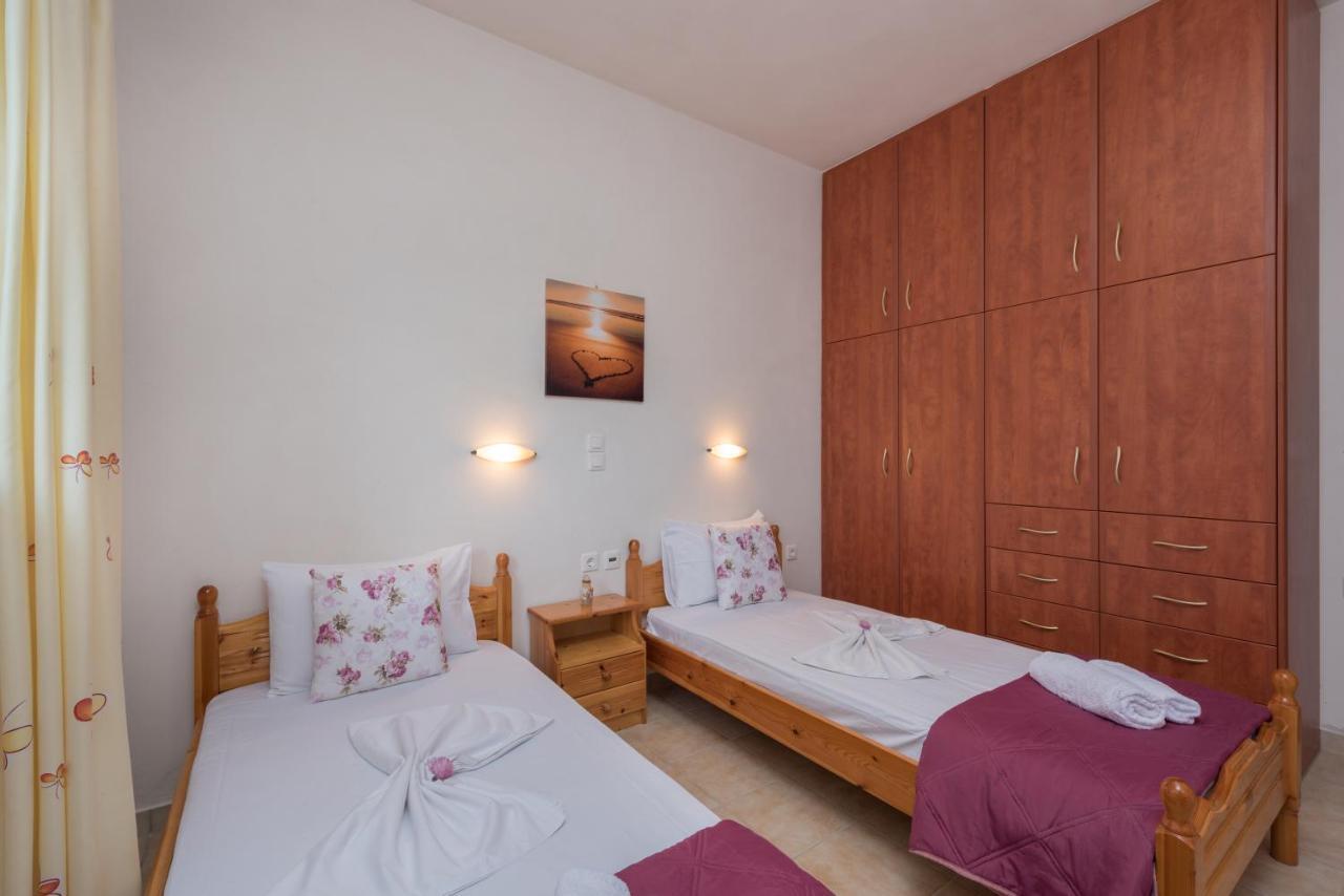 Domus Lukas Apartments Marathiás エクステリア 写真